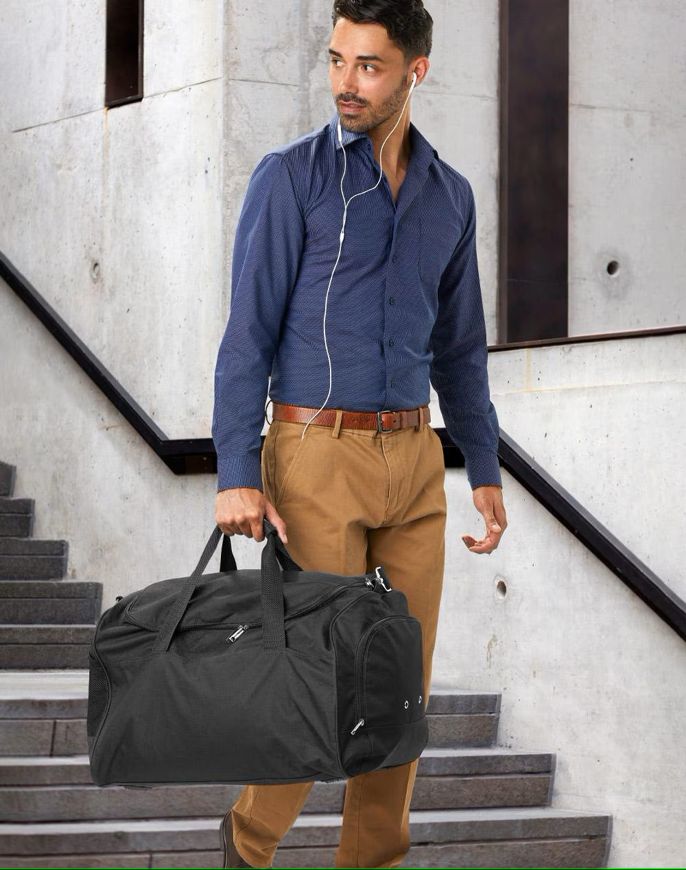 Black B2000 Basic Sports nylon duffel bag with dual handles, zip compartments