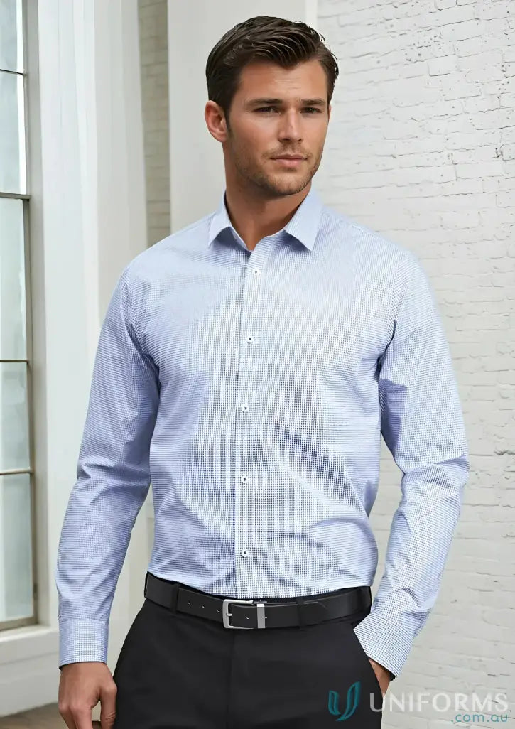 Man in blue patterned Beaumaris Classic LS Shirt from Collection Bristol Classic for a professional look