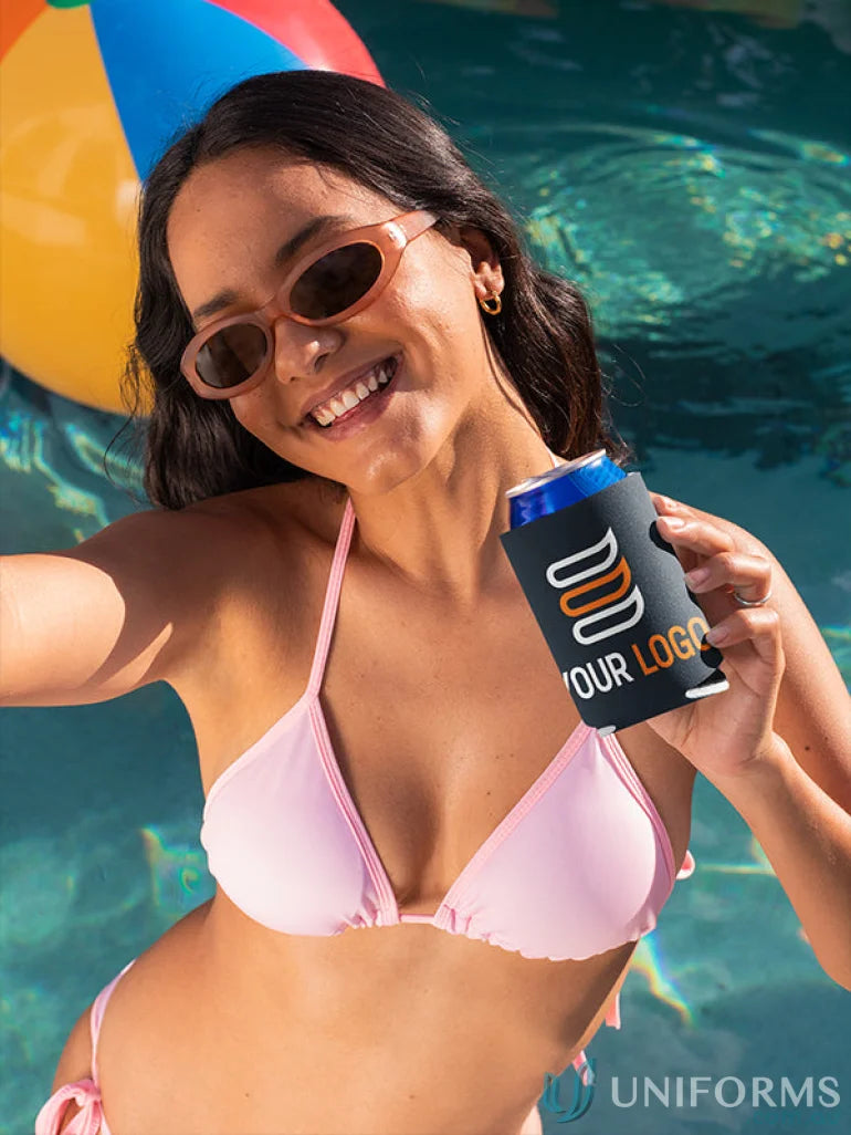 Black can cooler keeps 375ml cans cold, made of neoprene 5mm, perfect for sports uniforms