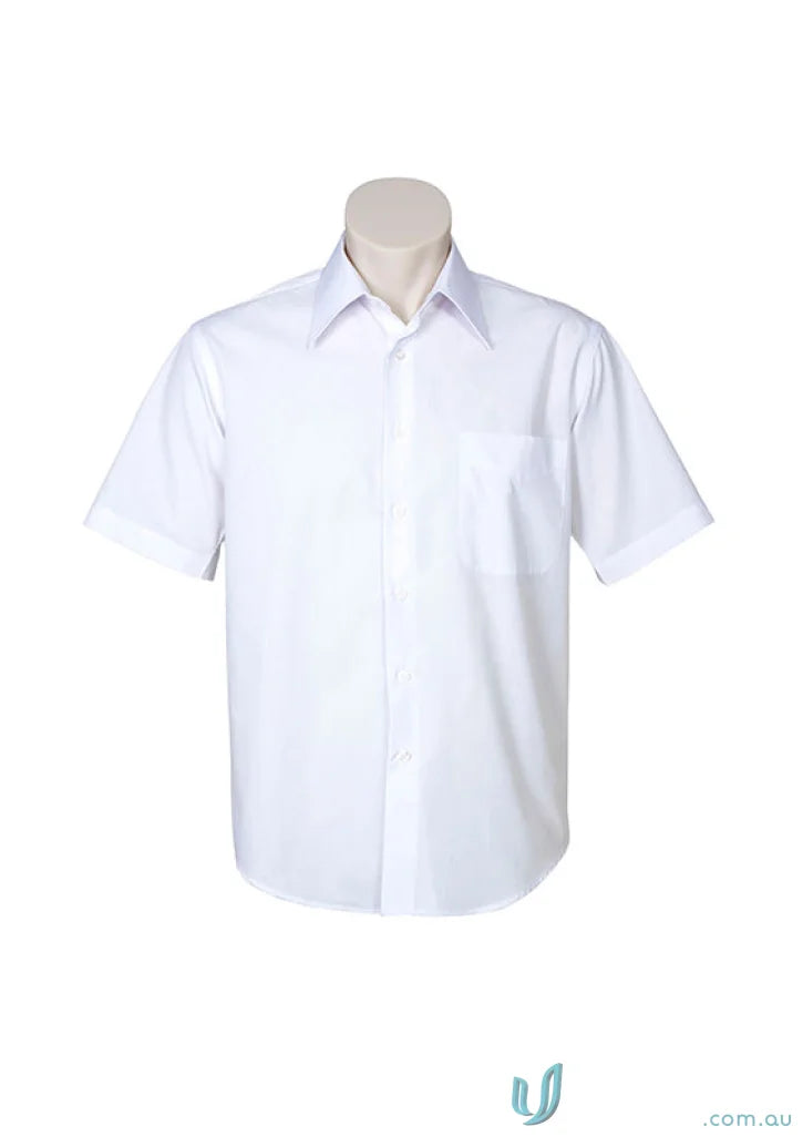 White short-sleeved Chelsea SS Shirt made from poplin blend tee with metro short sleeve style