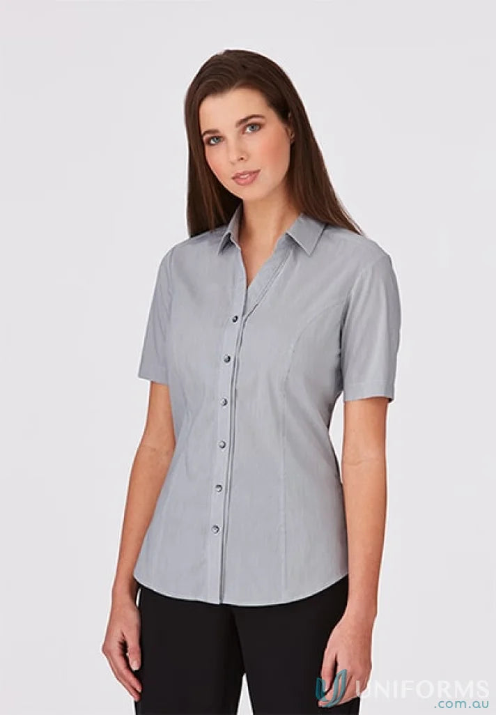 City stretch ladies SS Pinfeather shirt in light gray, short-sleeve, comfy and stylish