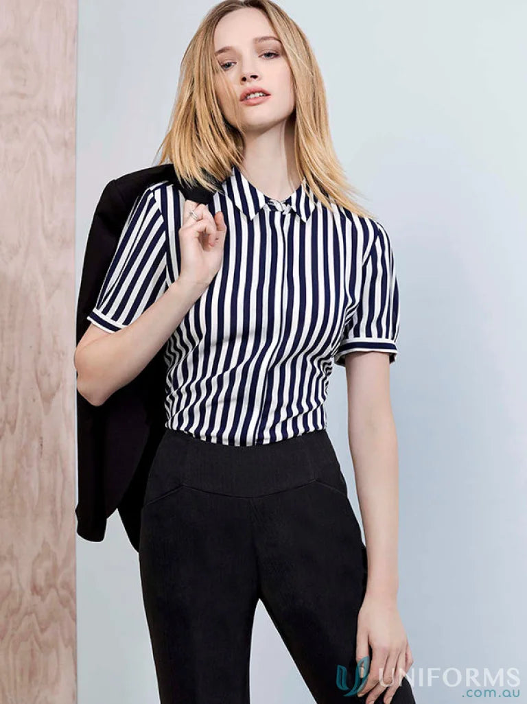 Striped short-sleeved shirt paired with Cool Stretch Slim Leg Bandless Pant for a trendy look