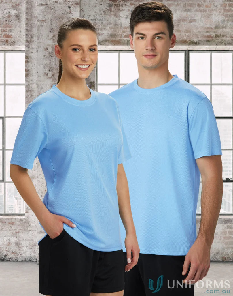 Two people wearing light blue TS23 CoolDry Spirit T-Shirt for peak performance