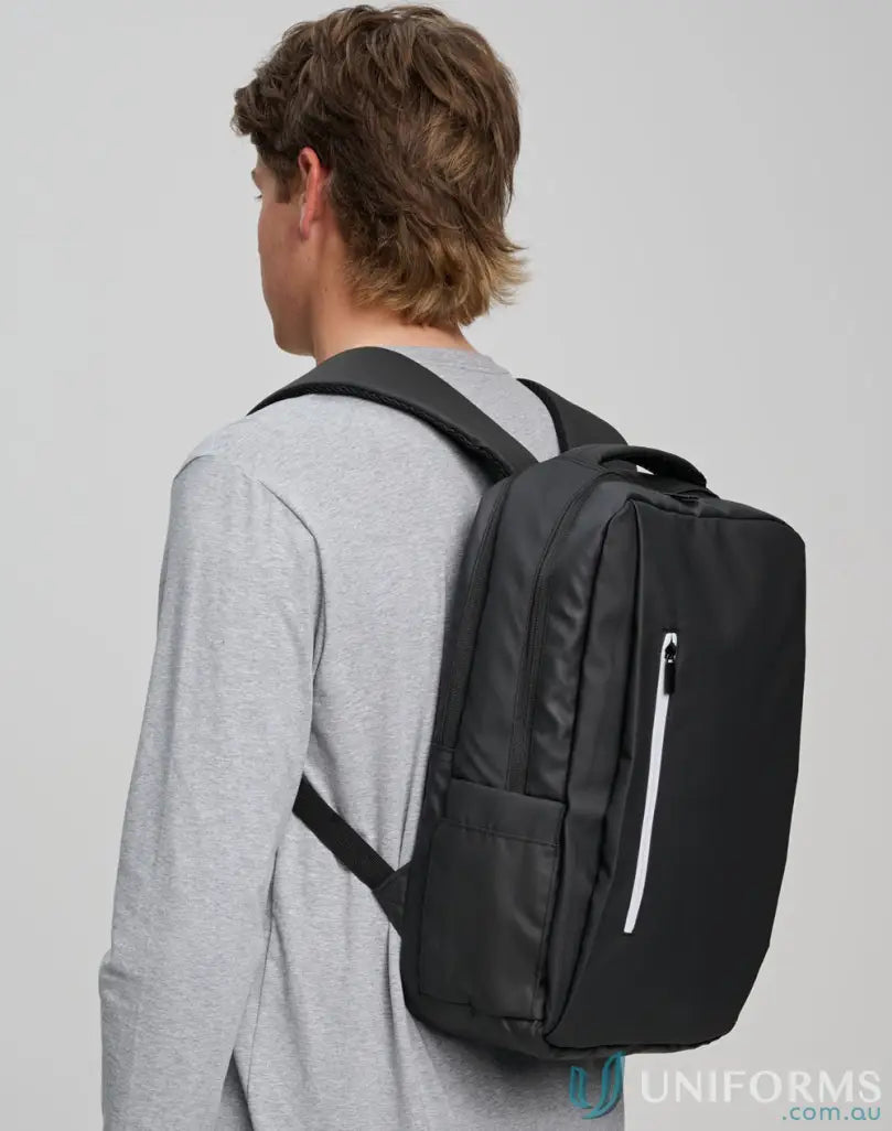 Elite PU Backpack with white zipper, perfect for staying organized with winning spirit elite