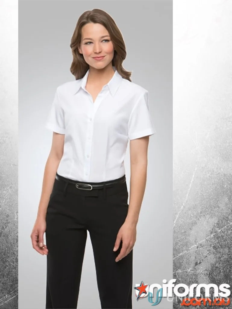 Ezylin Ladies S/S Shirt in white perfect as work uniforms or workwear