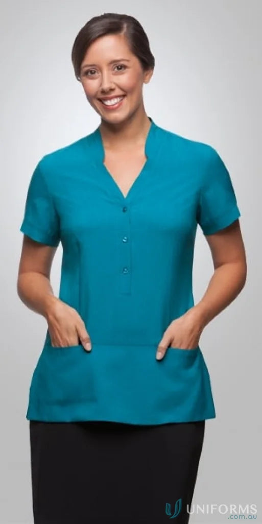 Ezylin Tunic in teal with pockets made of breathable polyester workwear uniforms