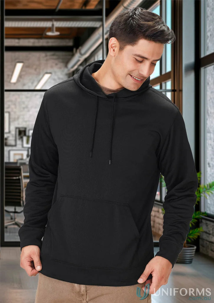 Man modeling Hyper Hoodie SW239ML made of polyester performance fleece