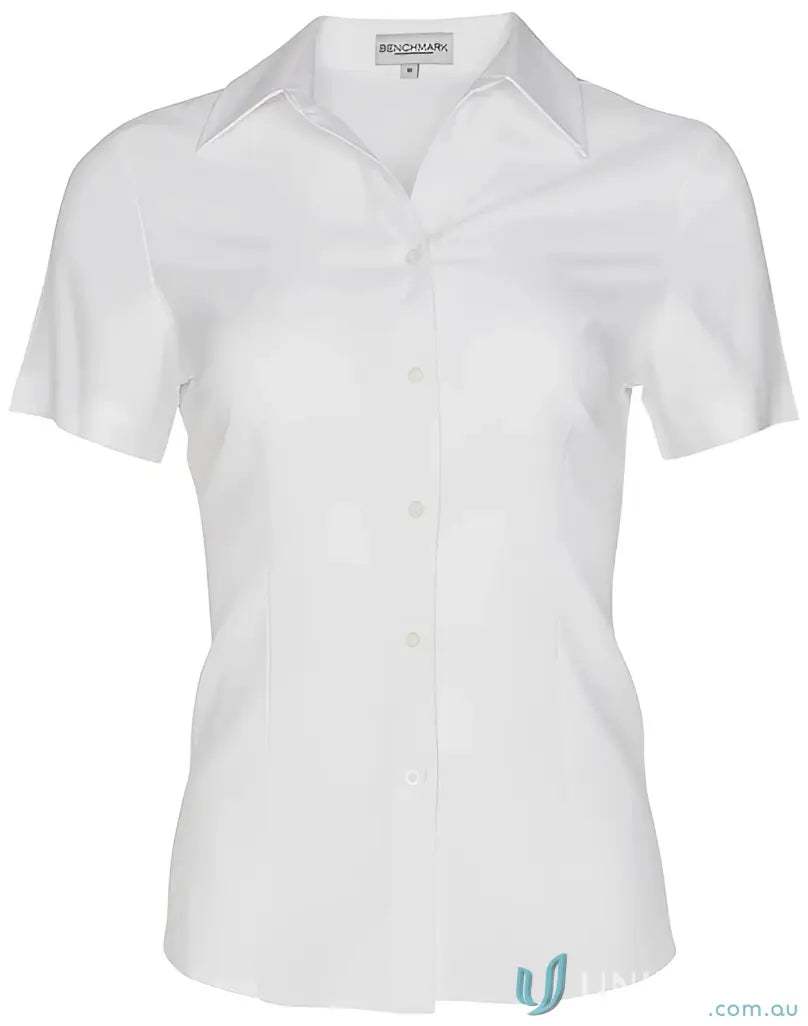 White short-sleeved winning spirit ladies cooldry health shirt for staying cool