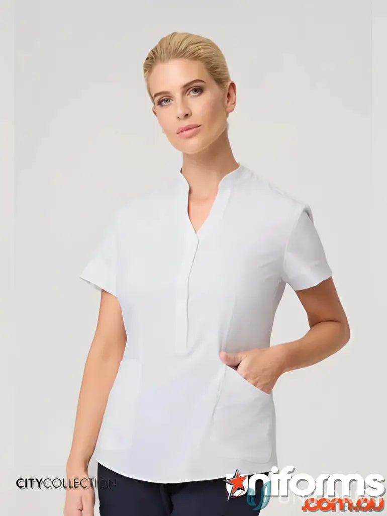 White medical tunic from City Collection ladies zip back made with recycled polyester