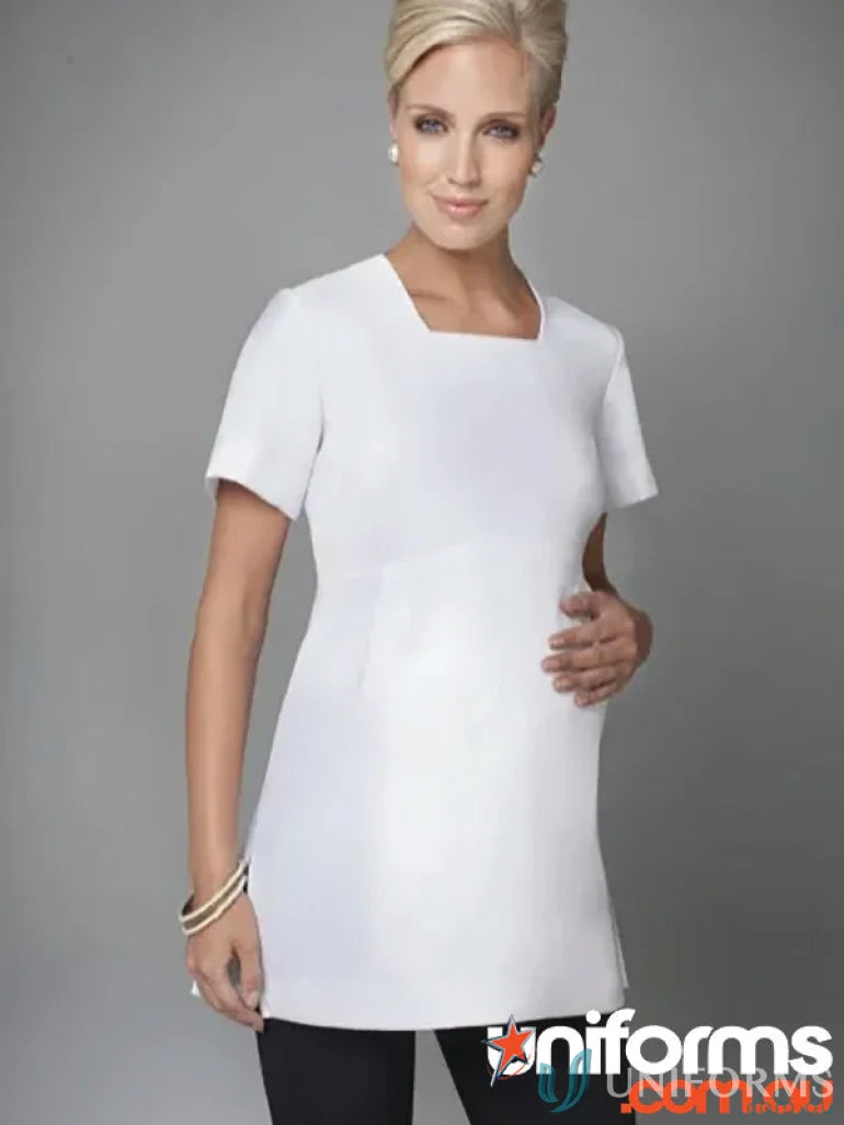 White maternity tunic perfect for maternity beauty and comfort in a beauty tunic style