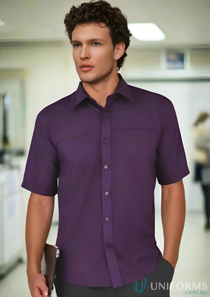 Purple short-sleeve Oasis Shirt for men, ideal men’s Oasis short sleeve shirt style