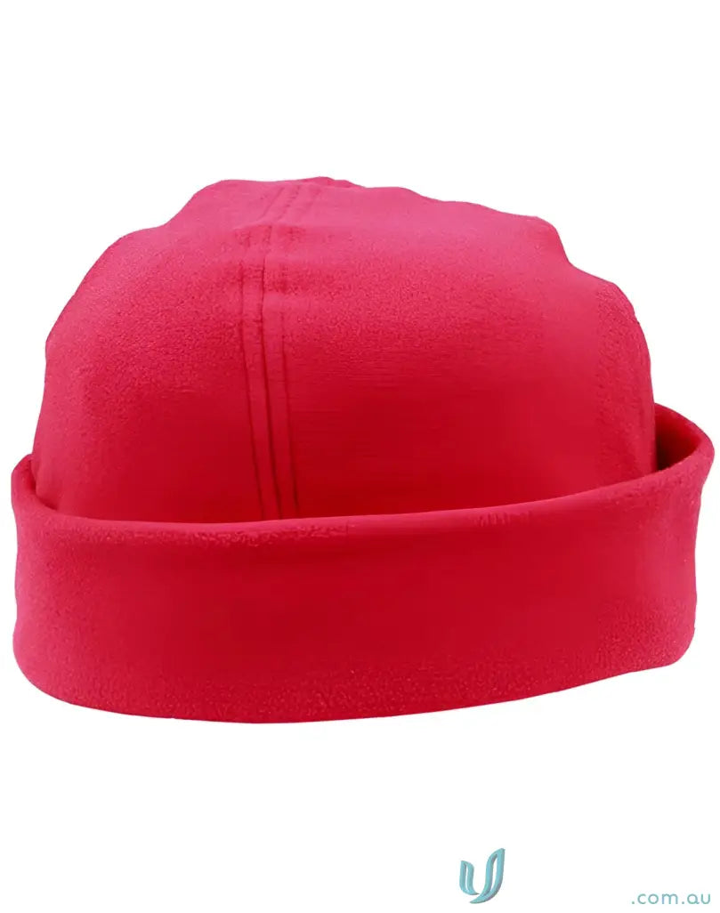 Red fleece Docker beanie made from high-quality polar fleece for a winning spirit polar look