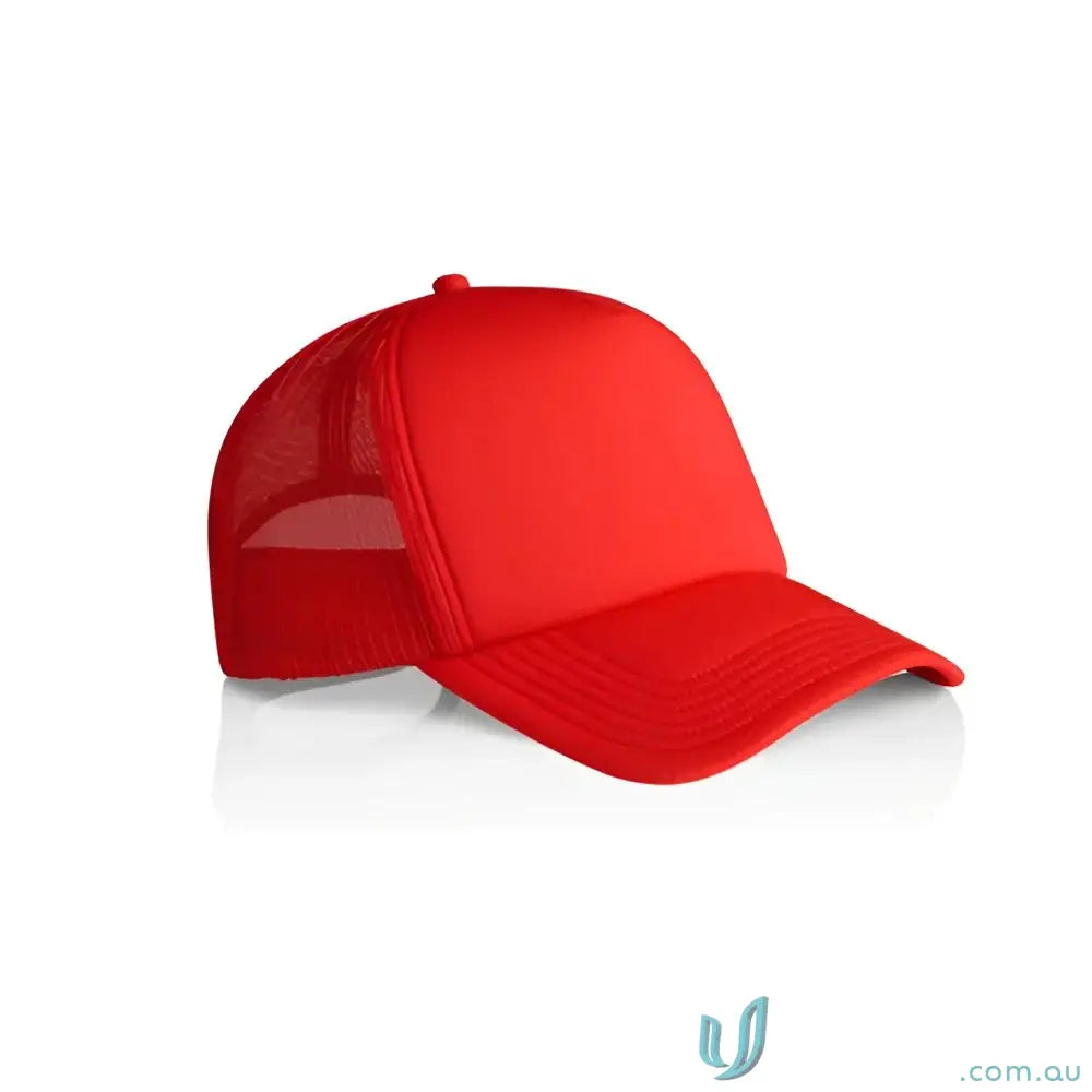 Red mesh-back trucker hat with curved brim made of recycled polyester mesh