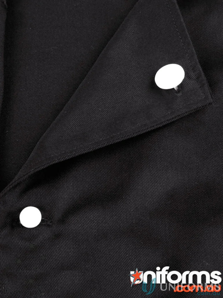 Black work shirt with white chefwear buttons from Winning Spirit’s exchangeable buttons set