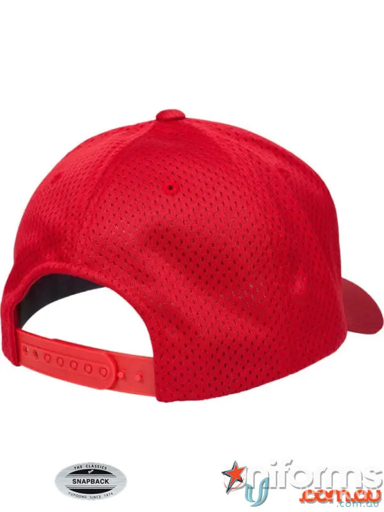 Red snapback sports cap with sports mesh for stylish uniforms and casual wear