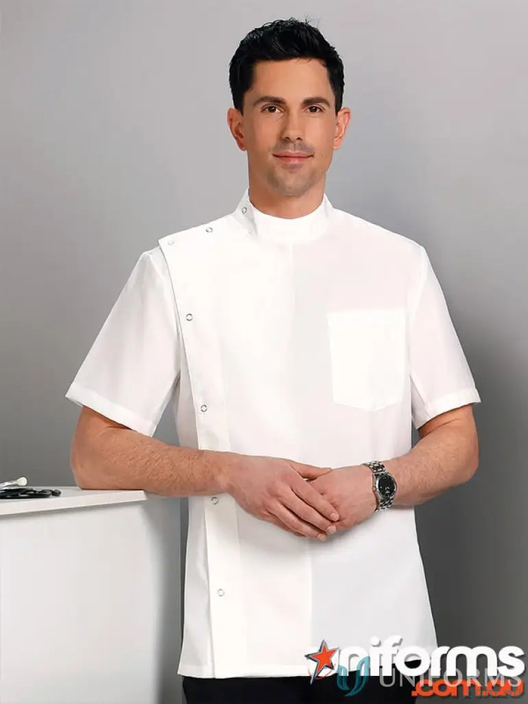 Short sleeve dental pharmacy jacket with asymmetric snap buttons and stand-up collar
