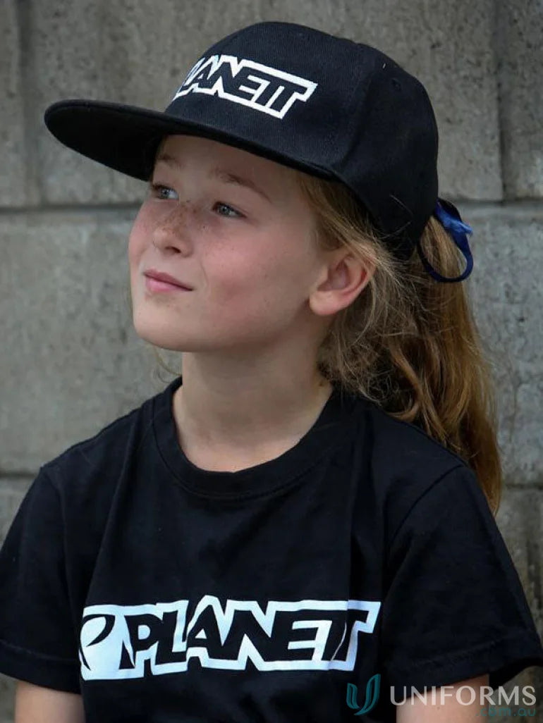 Black baseball cap from Winning Spirit Suburban CH50 Snapback with plastic snapback fastener