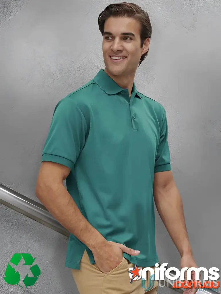 Green polo shirt for men’s sustainable polo, protects against harmful UV rays