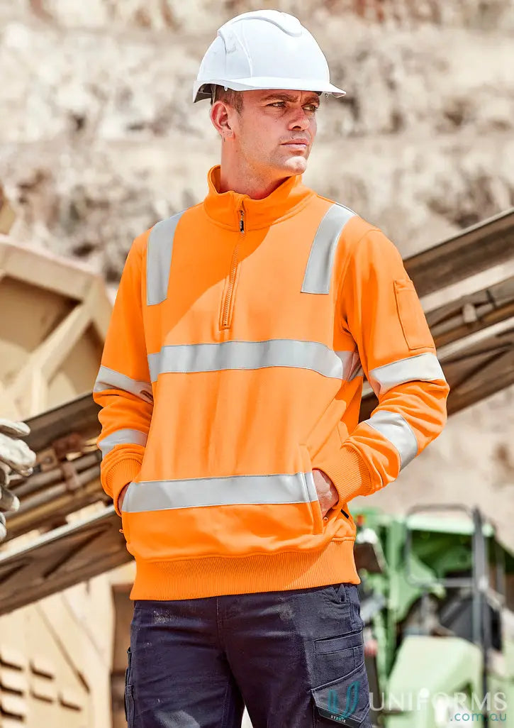 Construction worker in bio motion reflective Unisex Hi Vis VIC Rail zip pullover