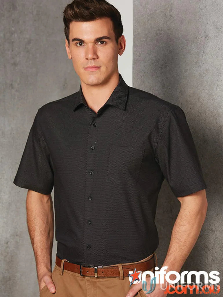 Men’s short sleeve dot jacquard shirt with ascot detail, perfect for casual style