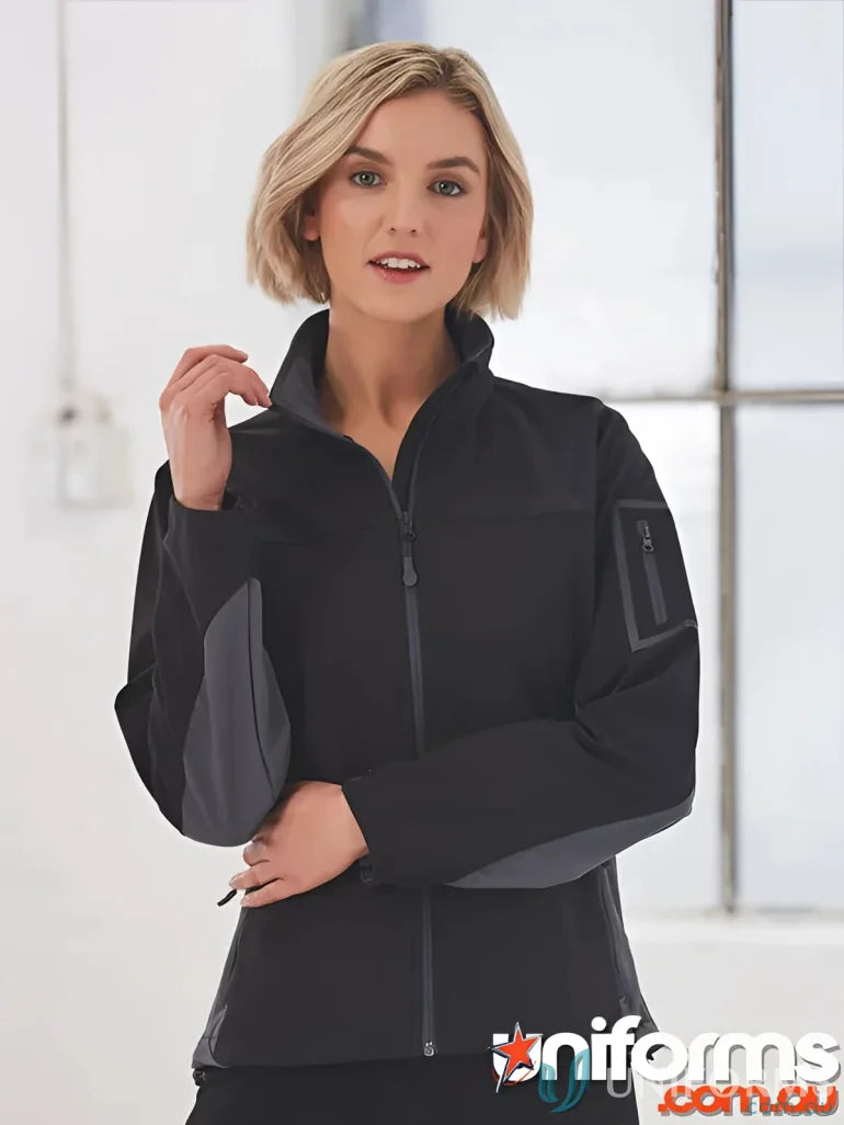 Black and gray Winning Spirit Ladies Whistler Softshell Jacket for women outdoor wear