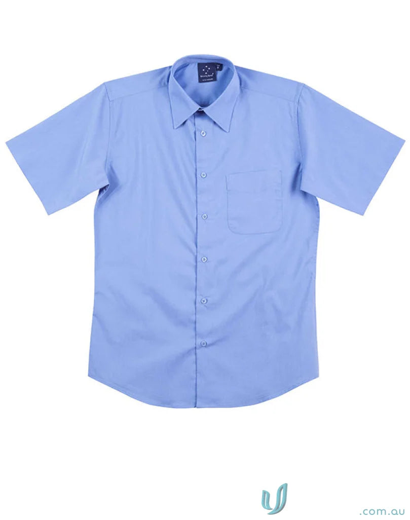 Light blue winning spirit mens executive short sleeve shirt for a stylish look