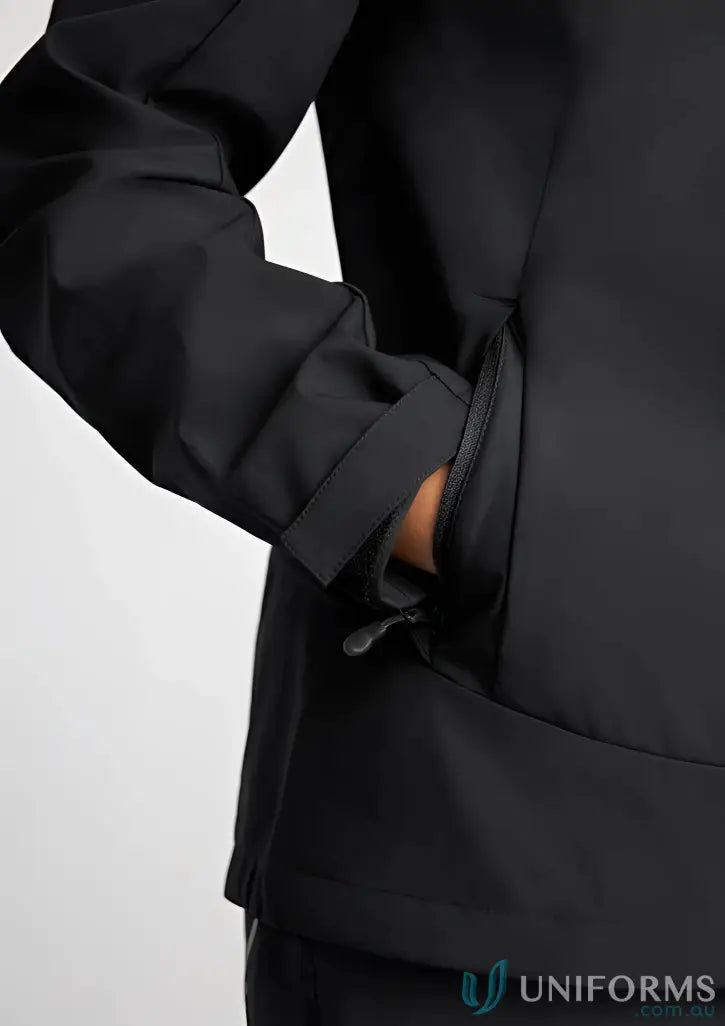 Women’s Atlas Jacket in black with hand in pocket, breathable fabric and waterproof membrane