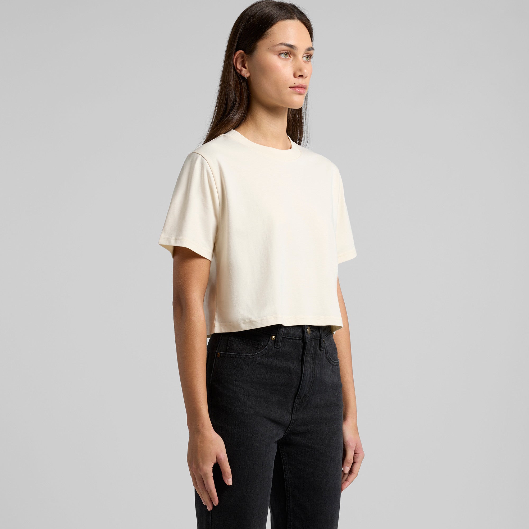 Planett women’s classic cropped heavyweight tee in cream with puff sleeves and black pants
