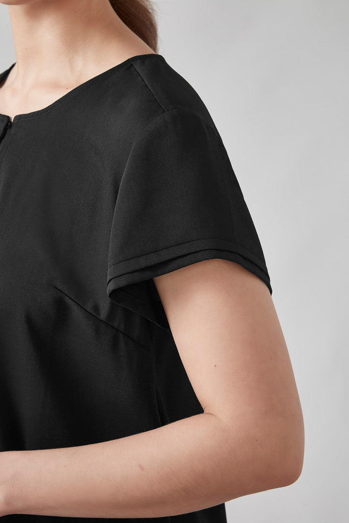 Womens Evelyn short sleeve blouse in black, flowing recycled polyester