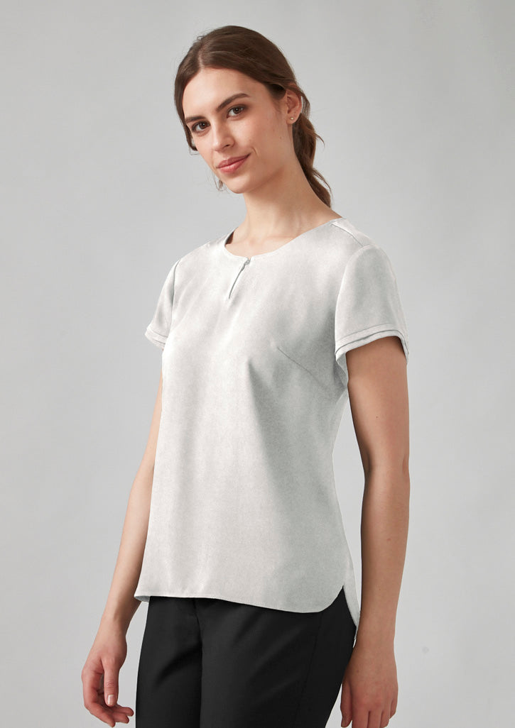 Womens Evelyn short sleeve blouse in sleek off-white recycled polyester