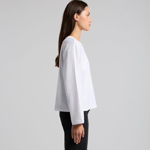 White long-sleeved blouse with a relaxed fit and rounded neckline.