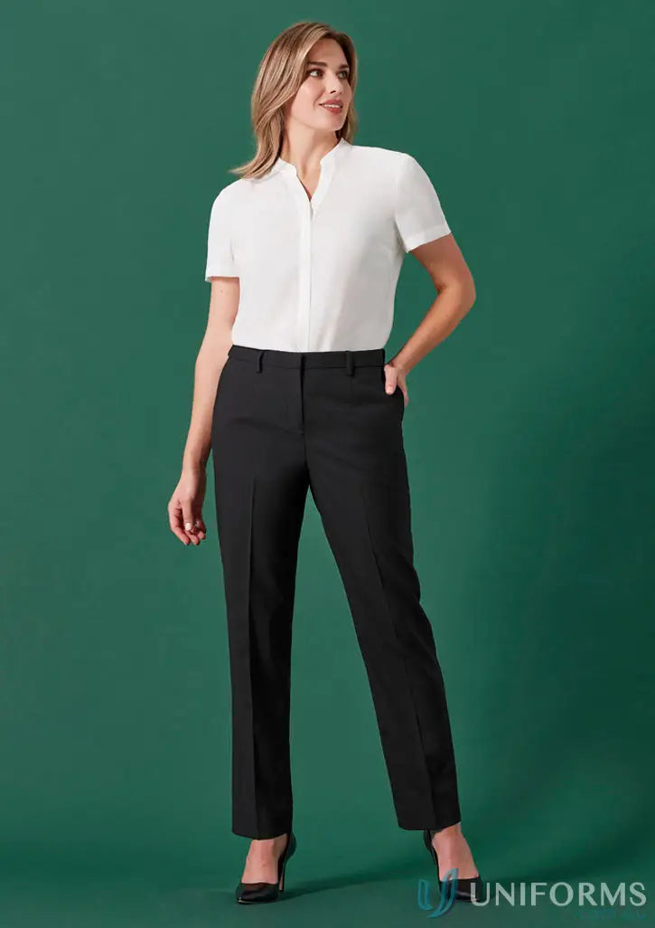 Womens Renew Tapered Adjustable Waist Pant with short-sleeved white shirt and 5cm hem