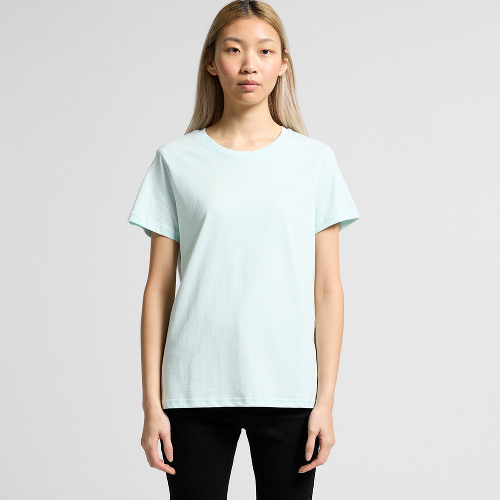 Light blue oversized versatile Maple Tee for women, short sleeves and crew neck