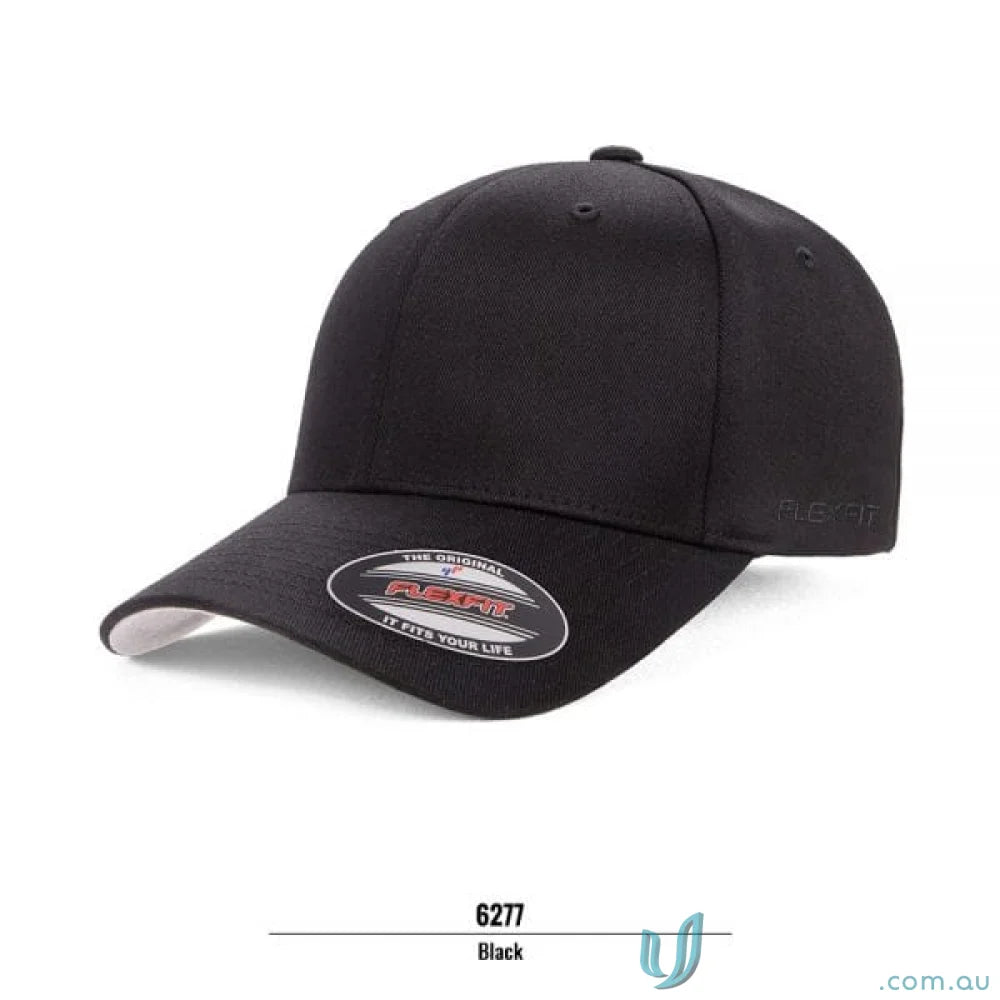 Black fitted baseball cap with flexfit technology, perfect for athletic shape silver fans