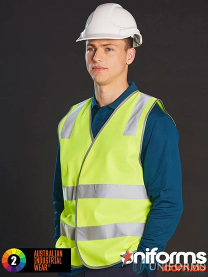 Man wearing a white hard hat and AIW Safety Vest with Shoulder Tapes for high visibility
