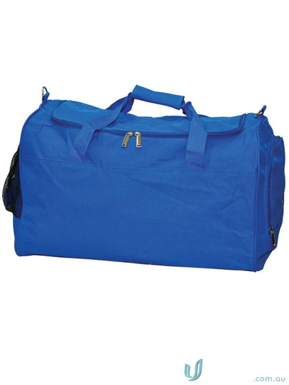 Blue duffel bag from Winning Spirit Basic Sports Bag with detachable shoulder strap