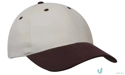 Two-tone baseball cap made of heavy brushed cotton with a contrasting peak