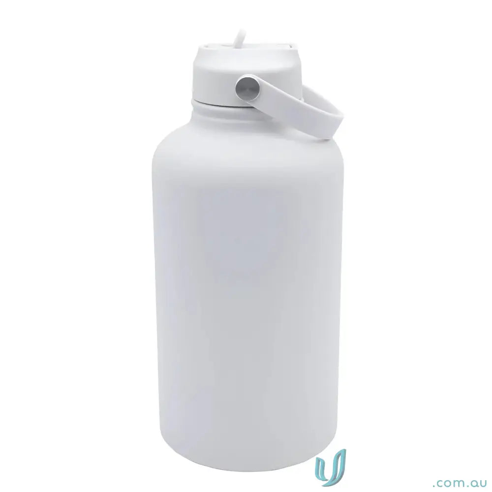 White insulated water bottle made of stainless steel for stylish hydration on-the-go