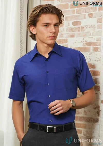 Men’s royal blue Chelsea SS Shirt in metro short sleeve tapered fit poplin blend tee