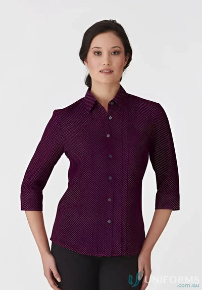 Woman in City Stretch Spot 3qtr Shirt with natural stretch, easy care, perfect for uniforms