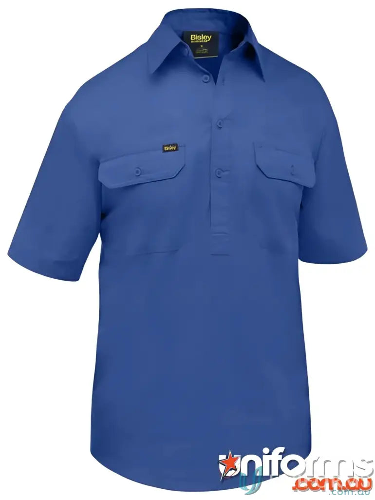 Blue short-sleeved cool lightweight shirt from Bisley Closed for a fit body chest look