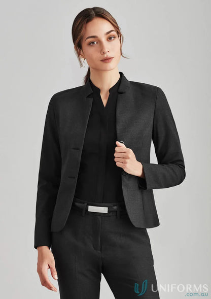 Black wool stretch short comfort wool short jacket with reverse lapel for stylish fits