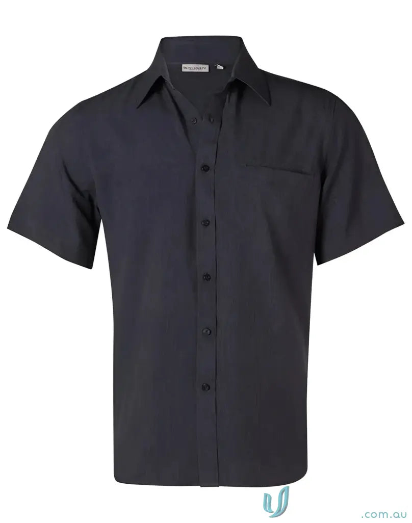 Dark short-sleeved Winning Spirit CoolDry Health Shirt for m7600s men’s cooldry comfort
