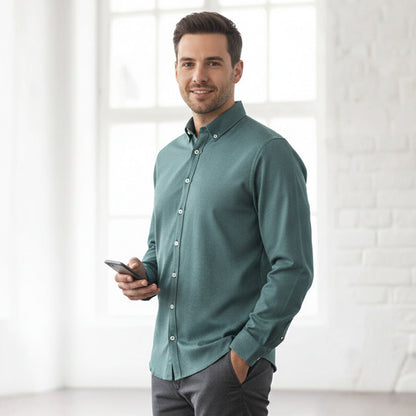 Green Elwood LS shirt in pre-shrunk oxford weave with modern button-down collar