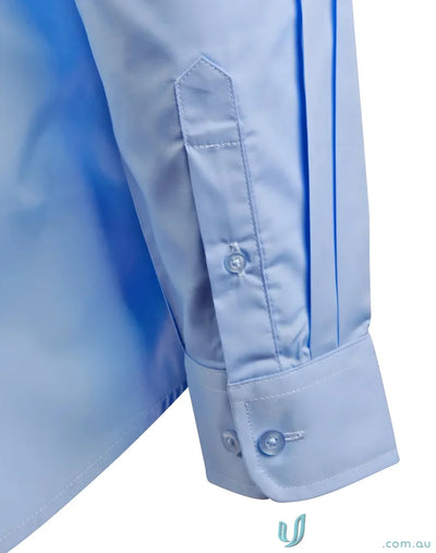 Light blue Winning Spirit Epaulette SS Shirt with pleated pockets and epaulette short sleeve design