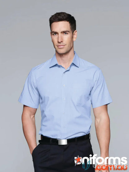 Light blue short-sleeve shirt from Grange, perfect for uniforms