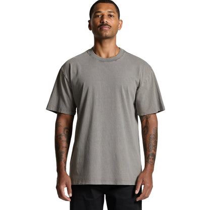 Charcoal gray crew neck t-shirt with short sleeves and ribbed cuffs, made of cotton.