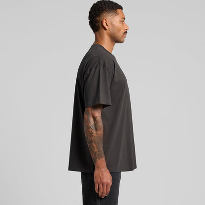Charcoal oversized t-shirt with short sleeves and relaxed fit.