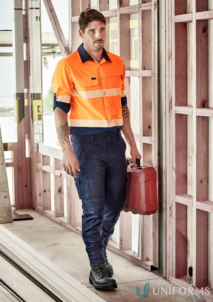 Construction worker in safety gear wearing HiVis Segmented Tape L/S Shirt outdoor workwear shirt zw470