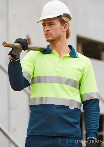 Construction worker in safety gear wearing sw21a long sleeve hivis truedry sleeve safety polo